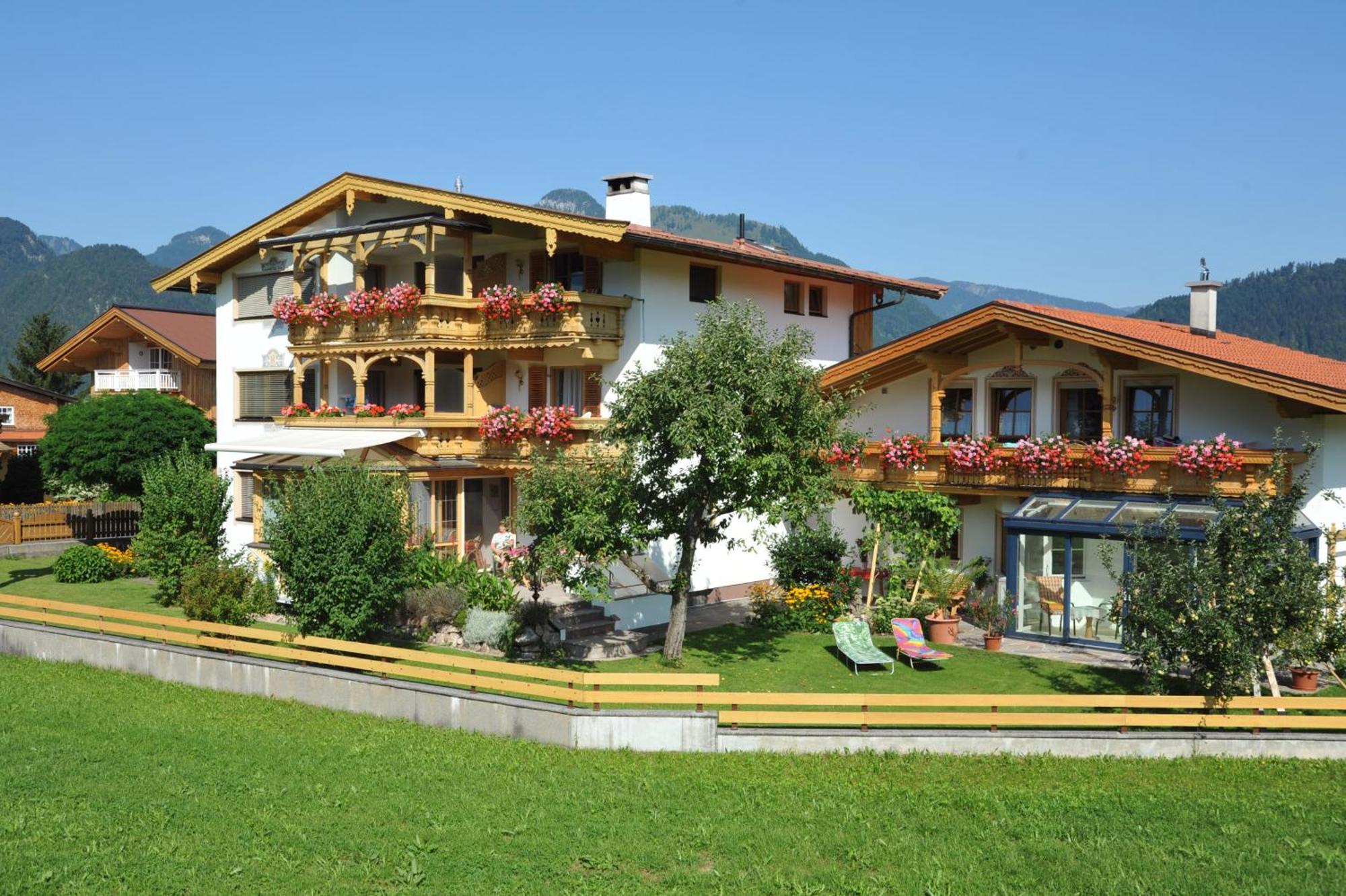 Hotel Haus Unterberg Kössen Exterior foto