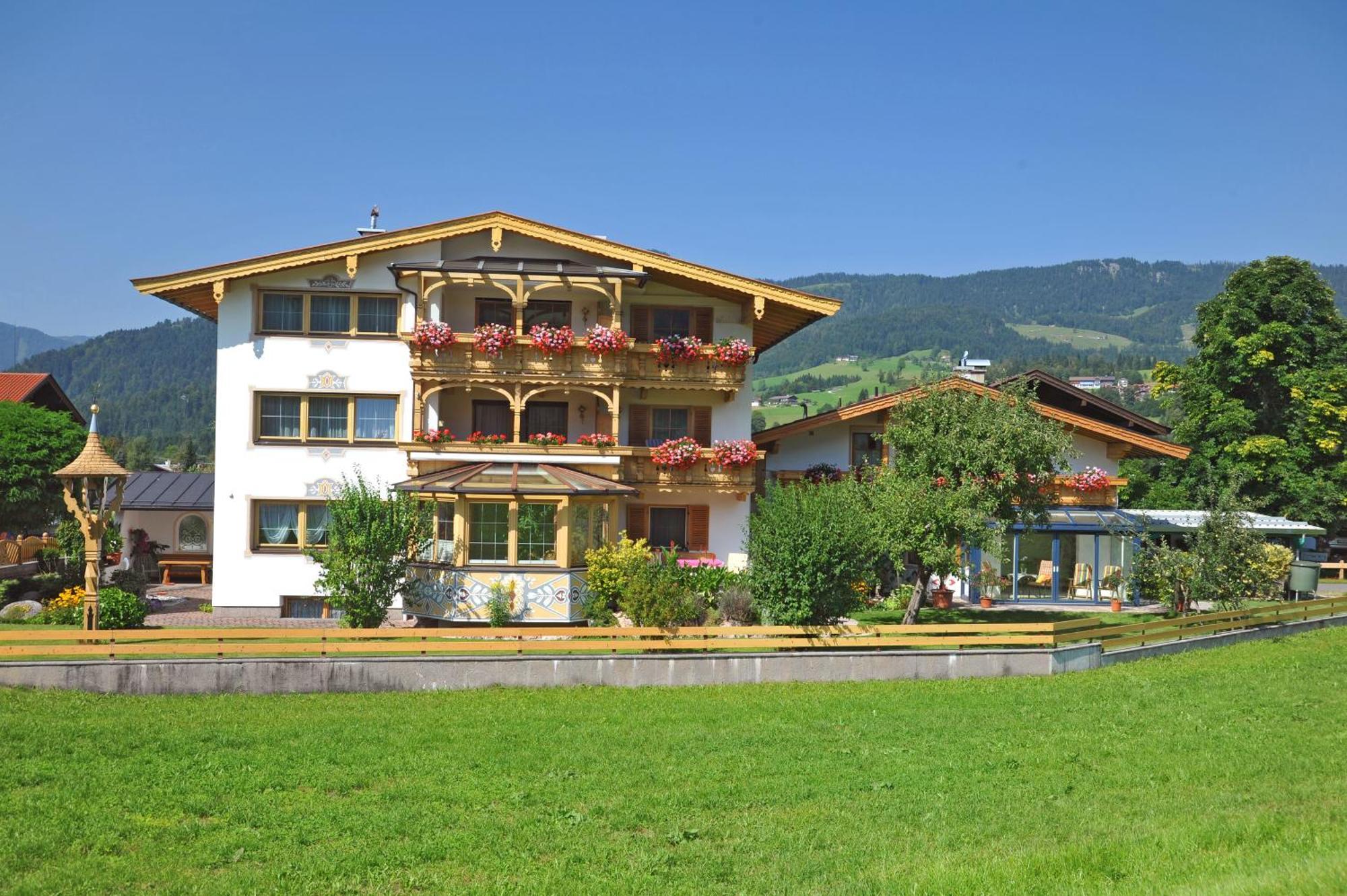 Hotel Haus Unterberg Kössen Exterior foto